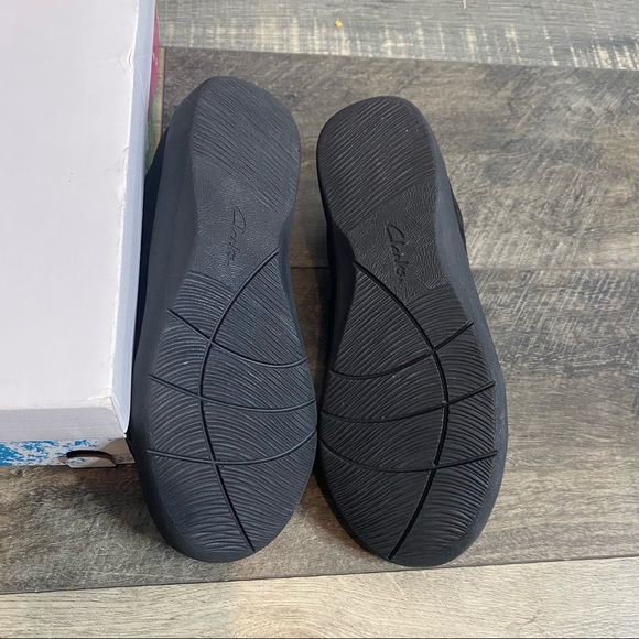 Cloudsteppers by Clark’s Sillian Paz Slip-On Loafer New In Box. - Picture 11 of 14